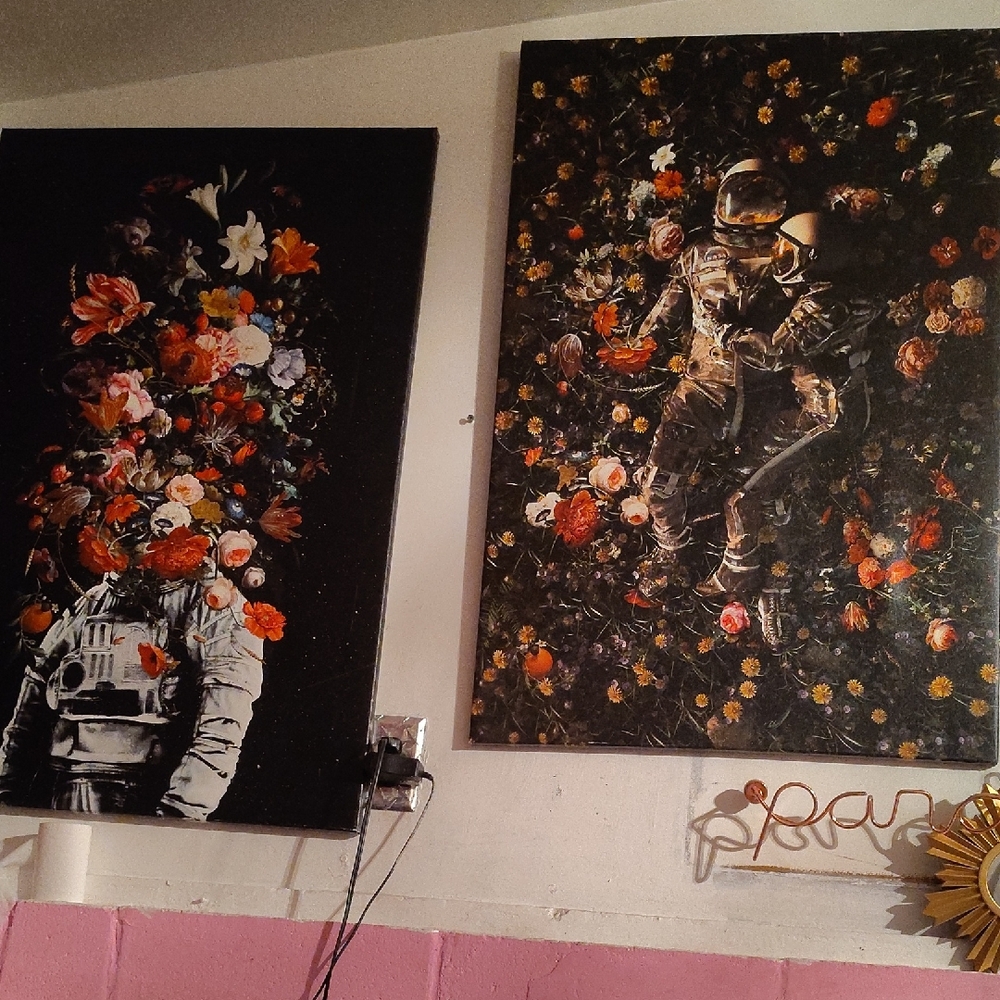 Astronaut Floral Art Canvas